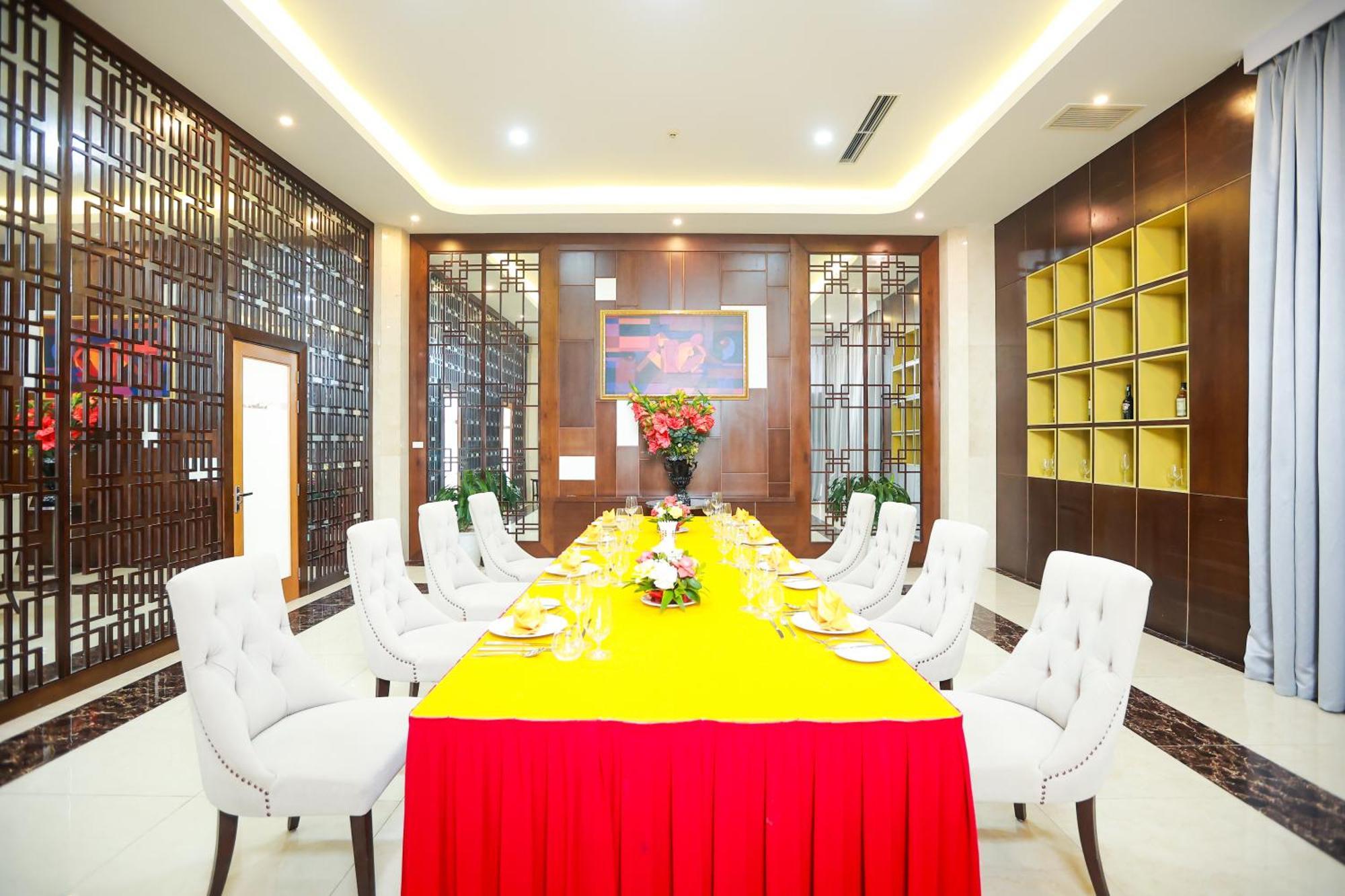 Muong Thanh Luxury Nhat Le Hotel Dong Hoi Exterior photo